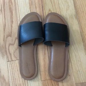 SANDLES///WORN ONCE